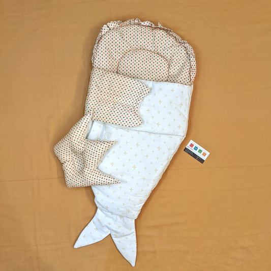 Carry Nest with Pillow - Fish - White/Beige